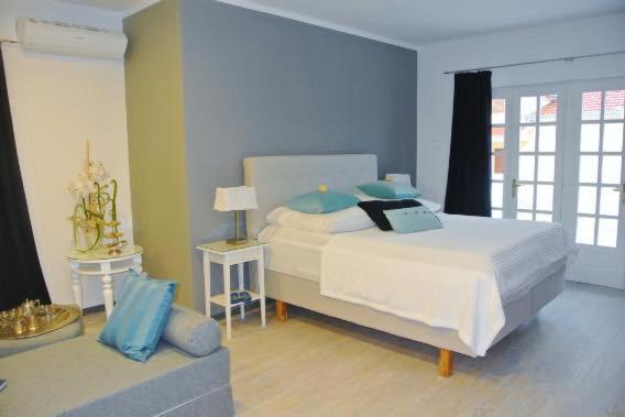 Seaside Villa With Private Pool Home By The Sea - Villa 트로기르 외부 사진